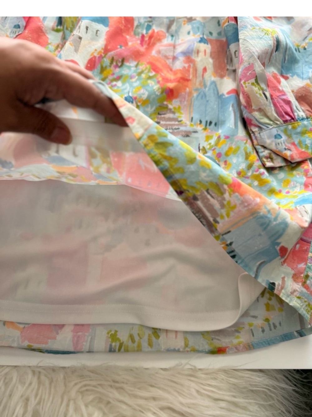 Shop The Mint Santorini Watercolor V-Neck Top Small - Picture 9 of 13